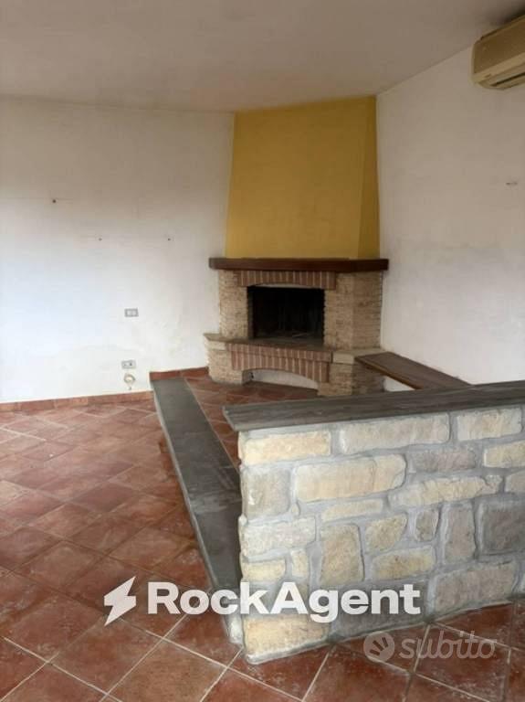 Villetta a schiera di 127 m² con 3 locali a Montem - Altro
