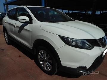 NISSAN Qashqai 1.6 dCi 2WD Acenta Premium