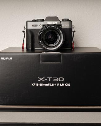 Fujifilm X‐T30 Charcoal Silver + XF 18‐55 mm f/2.8
