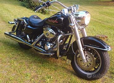 Harley-Davidson Road King C.V.O. - 2004