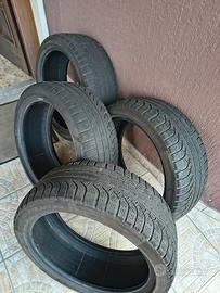 4 pneumatici invernali Pirelli P Zero 245 40 R19