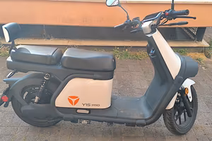  scooter elettrico classe 125, 4000km