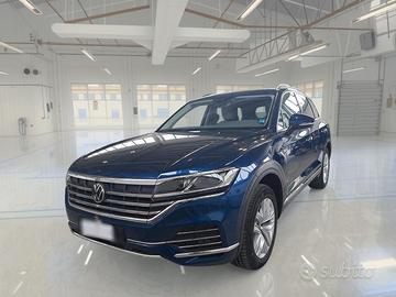 VOLKSWAGEN TOUAREG 3.0 V6 TDI SCR 170 KW ELEGANCE 