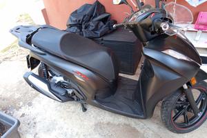 Honda SH 350 sport