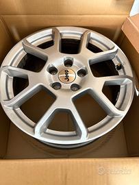 4cerchi jeep renegade 17”