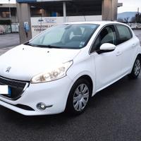 Peugeot 208 1.2 VTi 60KW 82CV 5 porte NEOPATENTATI