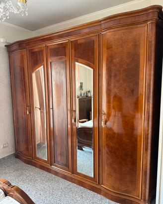 Camera da letto in legno