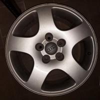 2 cerchi in lega 16'' originali Audi attacco 5x112