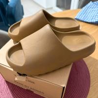 Yeezy slide ocra