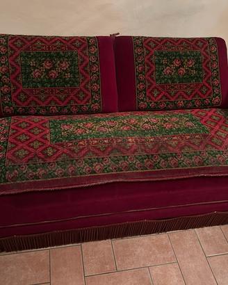 Divano letto anni 40 in velluto