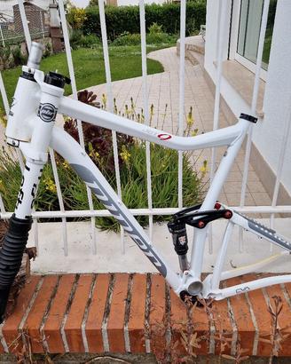 mtb niner jet 9 alu con forcella lefty