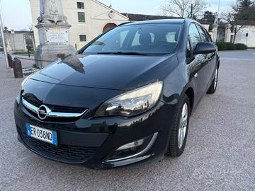 Opel Astra 1.7 CDTI 110CV Sports Tourer 2013