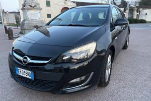 Opel Astra 1.7 CDTI 110CV Sports Tourer 2013