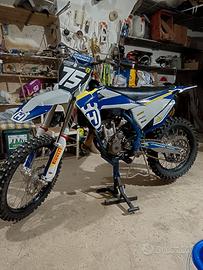 huvsquarna 250. motocross 