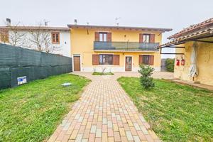 CASA SEMINDIPENDENTE A ALESSANDRIA