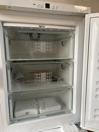 Congelatore Verticale Liebherr con Cassetti GN1066