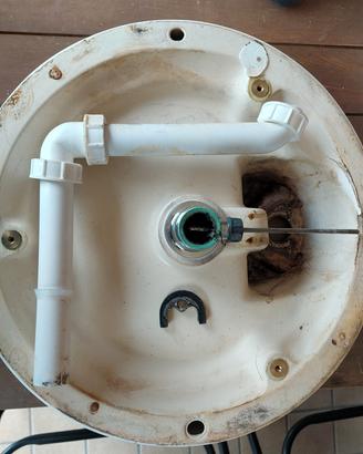 Lavabo e Rubinetto da appoggio