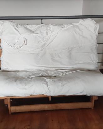 divano futon in legno