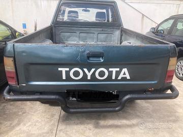 Toyota Hilux LN105 4x4 2.4 aspirato anno 1995