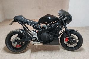 Suzuki GSX 650 F Iscritta asi