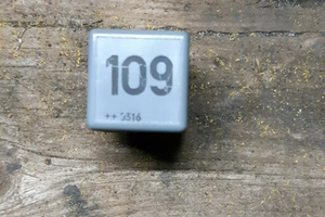 Relè di alimentazione 109 per VW AUDI SEAT SKODA