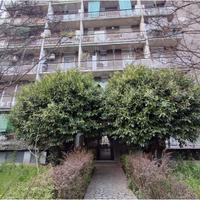 Due locali a Baranzate