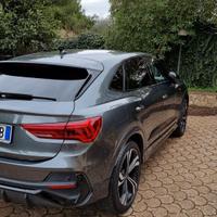 Audi Q3 SPB 35 2.0 150CV Identity Black