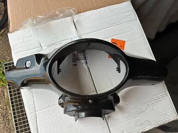 Carena originale APRILIA copri faro scarabeo nero