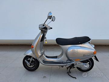 Vespa 125