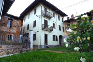 CASA SEMINDIPENDENTE A BRUSNENGO