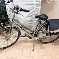 Bicicletta donna alluminio GTA  trekking