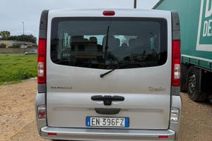 Renault trafic 9 posti