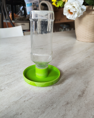 Dispenser abbeveratoio acqua