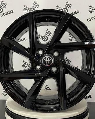 Cerchi in lega TOYOTA AYGO COROLLA IQ YARIS da 17