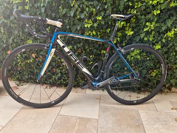 Bici da corsa Cube Agree in carbonio 