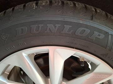 Pneumatici dunlop 215 60 r17 4 stagioni