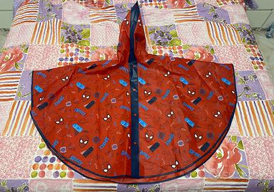 impermeabile poncho Spiderman