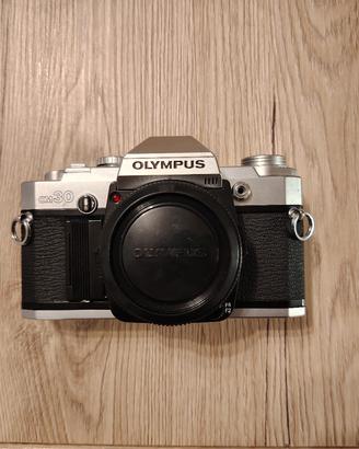 Olympus OM 30