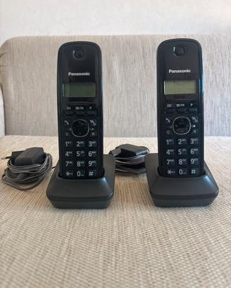 Coppia telefoni portatili panasonic