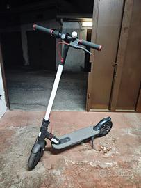 Monopattino elettrico Xiaomi M365