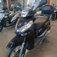 Honda SH 300 i
