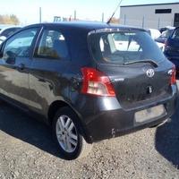 Toyota Yaris 2010 - 998 b - motore 1krfe