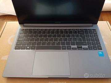 SAMSUNG GALAXY BOOK 4