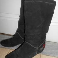 Stivali neri con tacco interno Sweet years n.36