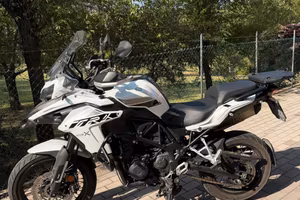 Benelli  TRK 502X