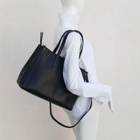 Borsa spalla tracolla  vera pelle nera. Nuova