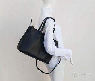 Borsa spalla tracolla  vera pelle nera. Nuova