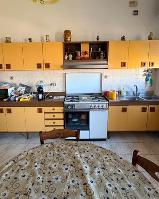 Cucina componibile + tavolo