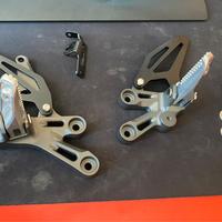 Pedane Poggiapiedi Yamaha R7 originali