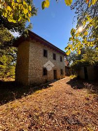 RUSTICO A PAVULLO NEL FRIGNANO